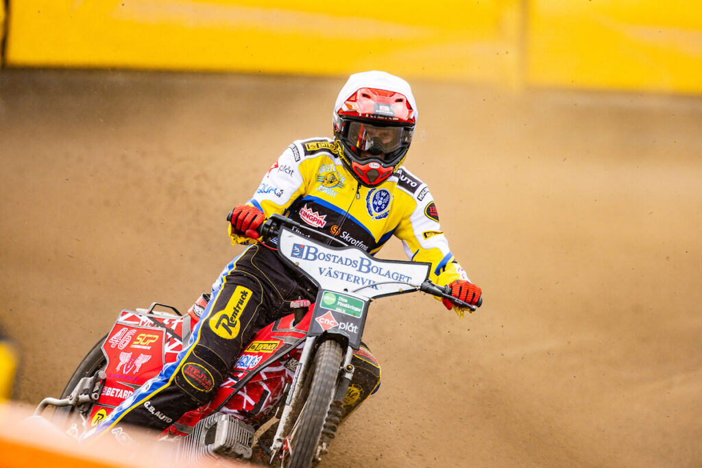 Norrköping, SVERIGE - 7 maj 2024 : Västerviks Max Fricke under matchen i speedway i Bauhausligan mellan Vargarna och Västervik på Ica Maxi Arena den 7 maj 2024 i Norrköping ( Foto: Emil Särnehed / SarnehedPhoto )  Nyckelord Keywords: Speedway, Bauhausligan, Vargarna, Västervik, ESS, Elitserien, Elitspeedway, Premiär ***Betalbild***