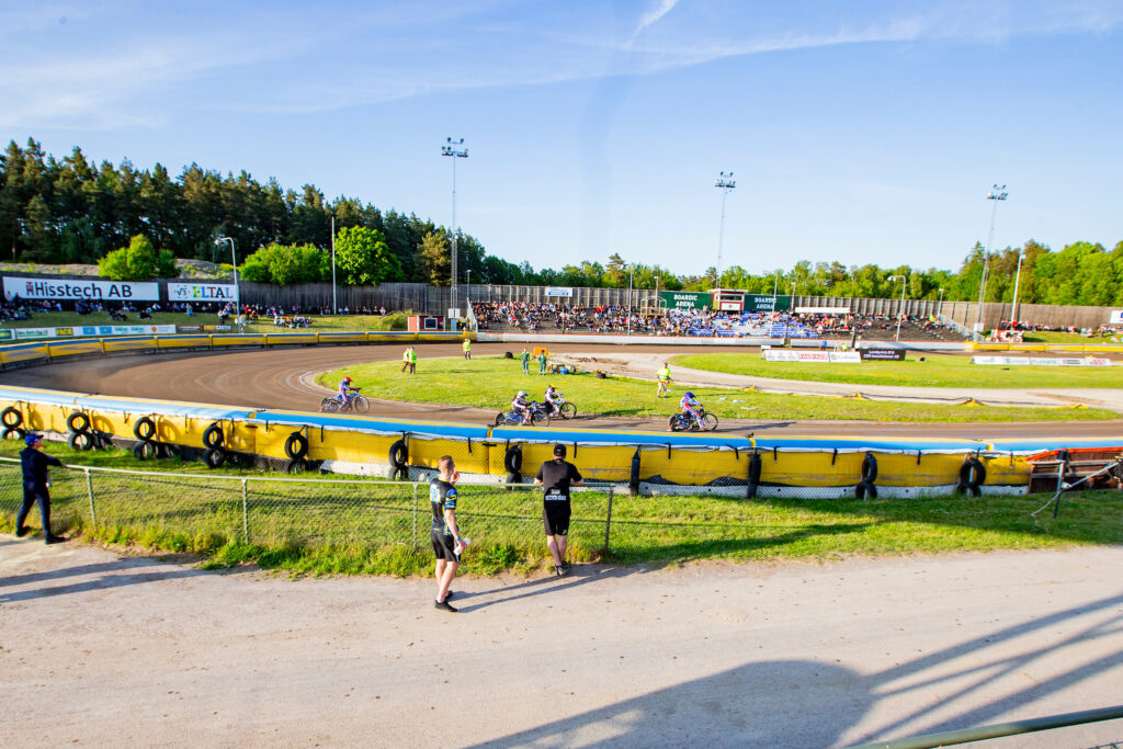 Norrköping, SVERIGE - 3 juni 2025 : Arenabild under speedwaymatchen i Bauhausligan mellan Vargarna och Smederna på Boardic Arena den 3 juni 2025 i Norrköping ( Foto: Emil Särnehed / SarnehedPhoto )  Nyckelord Keywords: Speedway, Bauhausligan, Vargarna, Smederna, ESS, Elitserien, Elitspeedway, ***Betalbild***