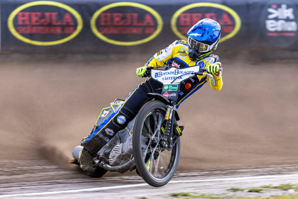 Västervik, SVERIGE - 13 maj 2025:
 under matchen i BAUHAUS-ligan mellan Västervik och Dackarna på Hejla Arena den 13 maj i Västervik
( Foto: Peter Holm / SarnehedPhoto )  Nyckelord Keywords: Speedway, BAUHAUS-ligan, Västervik, Dackarna